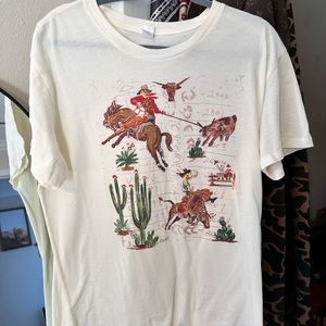 Size Large Women’s graphic tee
